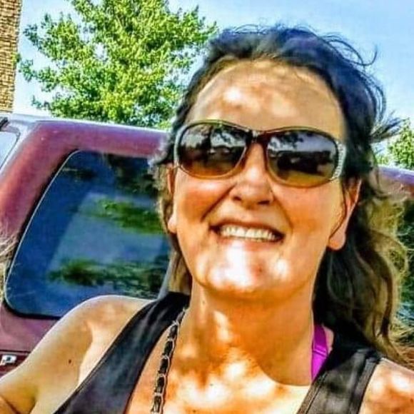 Meet your Posher, Amber - Picture 1 of 1